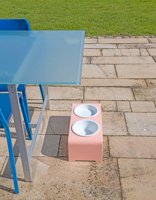 dogBar® IN & OUTside M-small - aluminum gold matt anodized with porcelain bowls