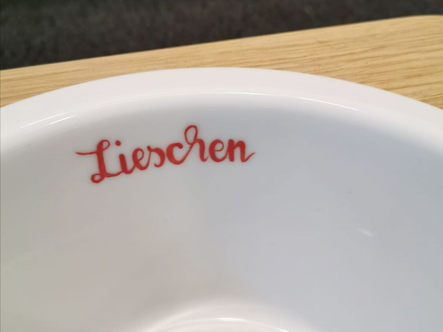 Surcharge personalization for a porcelain bowl of the dogBar® M